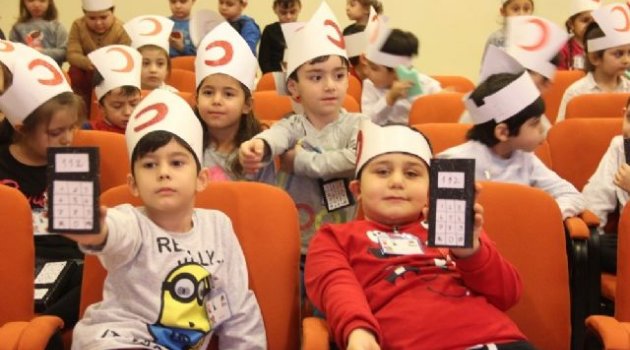 Minik Çocuklara İlk Yardım Kursu