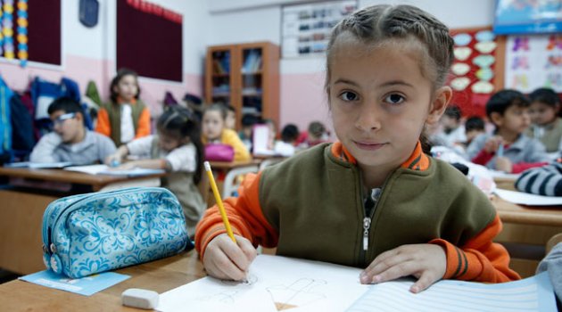 Minik Ecrin'in İyiliği Örnek Oldu