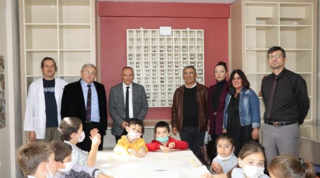 Minik eller atölyesini ziyaret ettiler