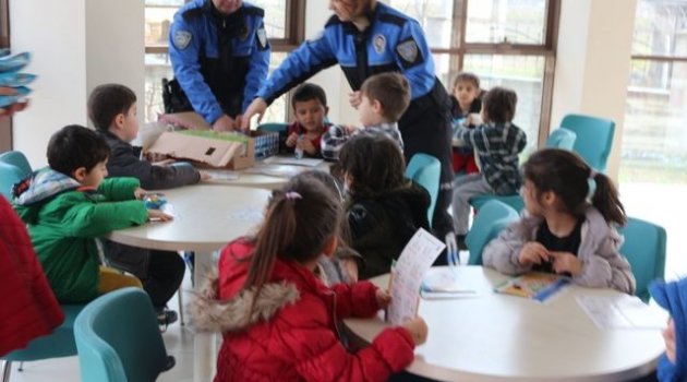 Minik Öğrenciler Polisleri Ziyaret Etti