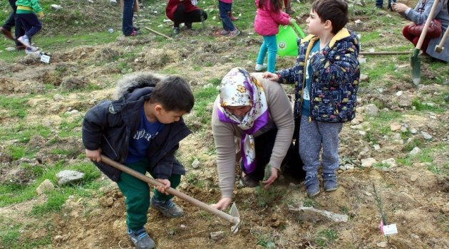 Minik Öğrencilerden Büyük Destek