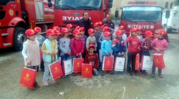 Minik Öğrencilerden İtfaiyeye Ziyaret