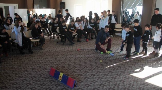 Minik Öğrencilere Golf Sporu Tanıtıldı