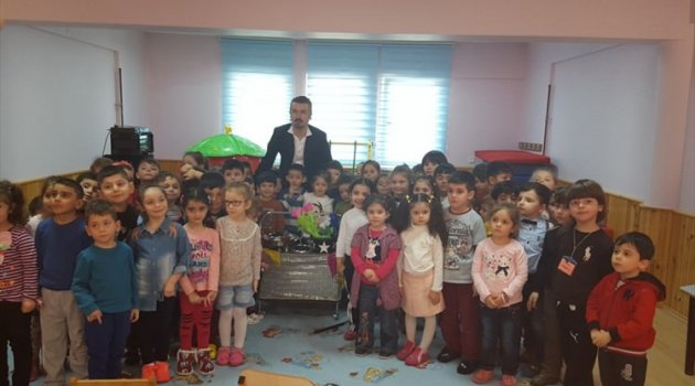 Minik Öğrencilere İllüzyon Gösterisi
