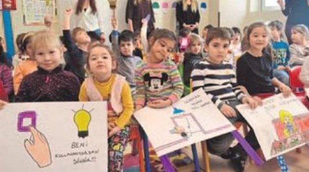 Minik Öğrencilere Tasarruf Eğitimi