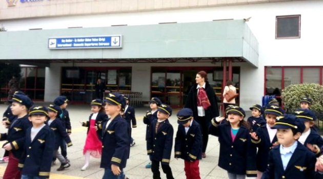 Minik Pilotlar Havaalanında