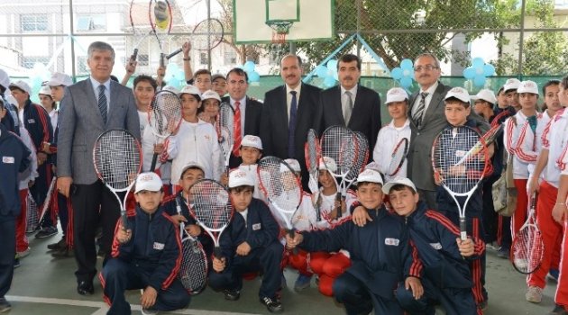 “Minik Raketler Büyük Hayaller” Projesi