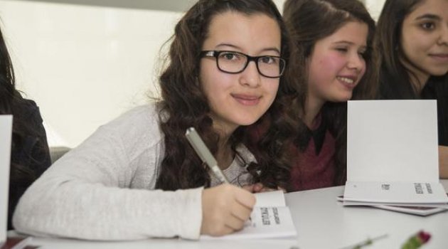 Minik Yazarların İlk İmza Günü