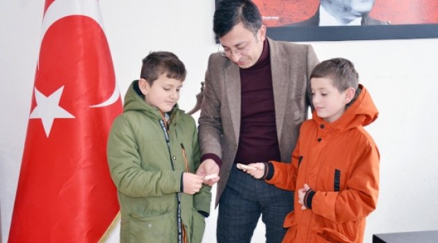 Minik yürekler unutmadı
