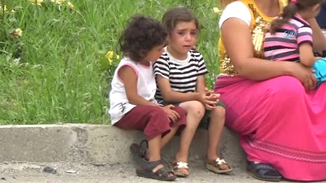 Minikler Birbirlerine Sarılarak Sakinleşti