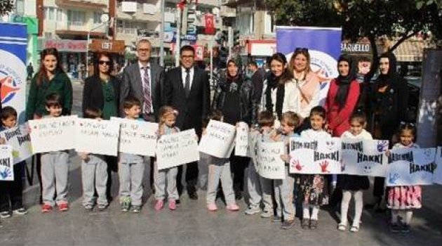 Minikler Çocuk Haklarına Dikkat Çektiler