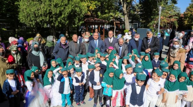 Minikler ecdat geleneğini yaşattı