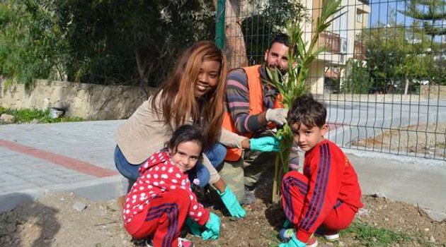 Minikler, Girne Kız İzci Parkı’na zakkum dikti