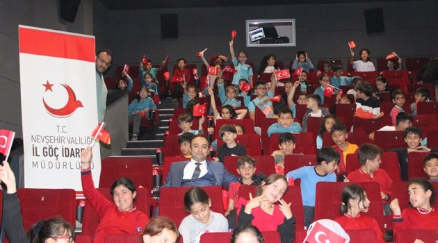 Minikler ilk defa sinemayla buluştu