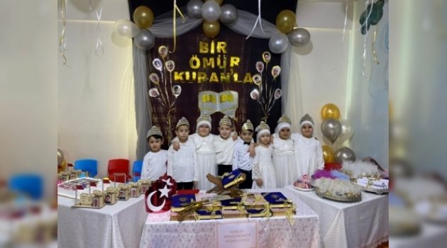 Minikler Kur’an’a Geçmenin Sevincini Yaşadı
