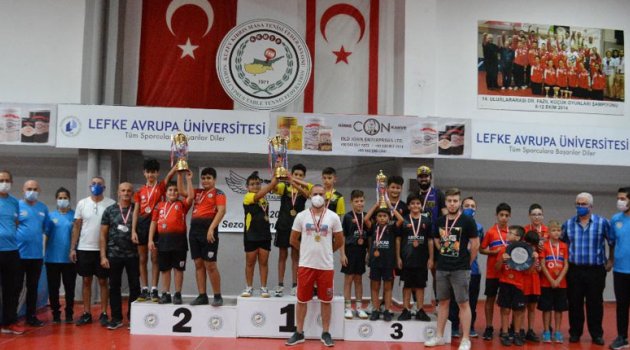 Minikler Ligi’nde Bekiroğulları şampiyon