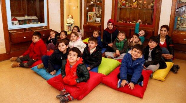 Minikler Müzede Masal İzliyor