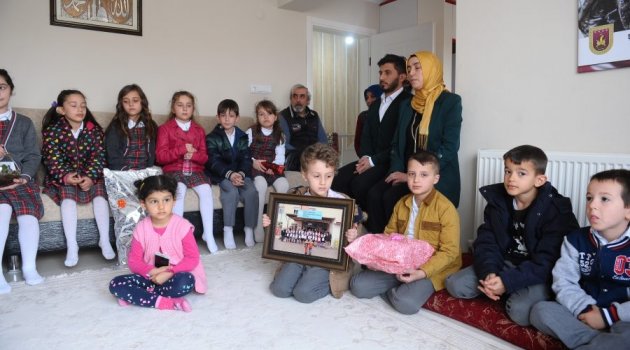 Miniklerden Afrin Şehidinin Ailesini Duygulandıran Ziyaret