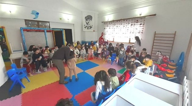 Miniklerin gazetecilik heyecanı