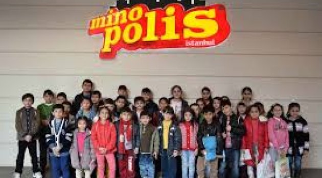 Minopolis'te gönüllerince eğlendiler