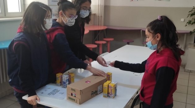 Öğrencilerden lösemili çocuklar için örnek davranış