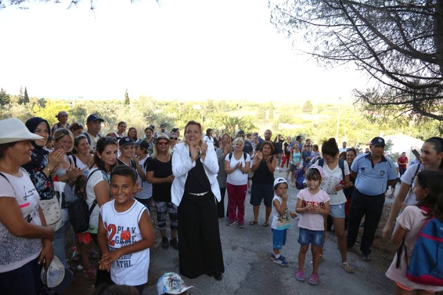 Öğrencilerden Şehitlere Saygı Yürüyüşü