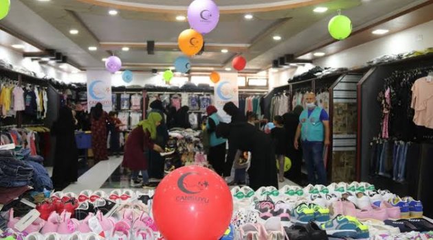 On binlerce suriyeli çocuk giydirildi
