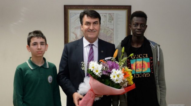 Osmangazi'de Kıtalar Arası Karne Heyecanı