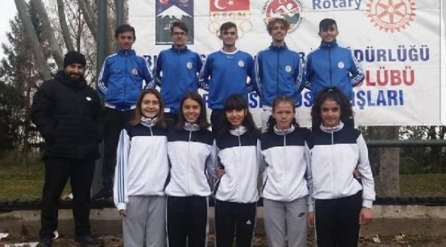 Osmangazili Atletlerin Şampiyonluk Coşkusu