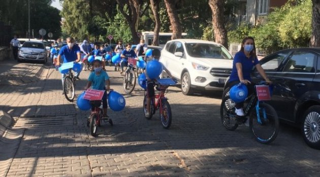 Otizmli çocuklar 30 Ağustos için pedal çevirdi