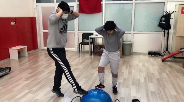 Otizmli çocuklar sporla buluşuyor