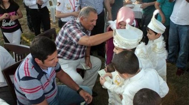 Özdilek'te Sünnet Şöleni