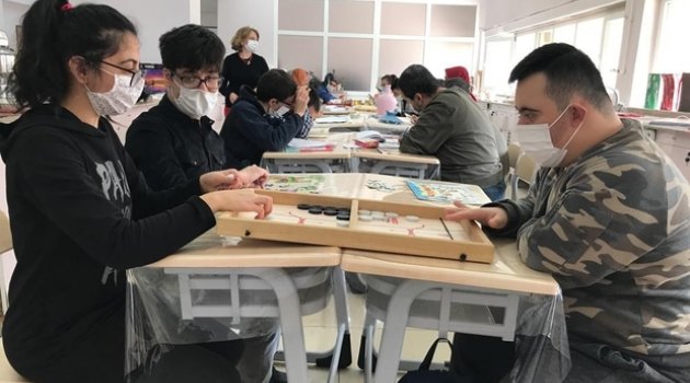 Özel çocuklar hayata tekrar kazandırılıyor