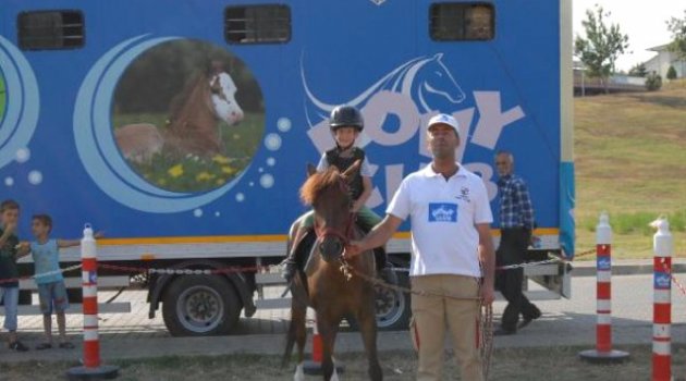 ’Pony Club Şehrinize Geliyor’