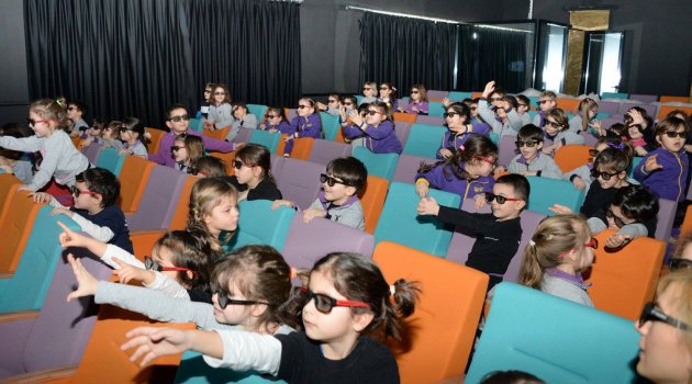 Şahinkayalı Miniklerin Sinema Keyfi