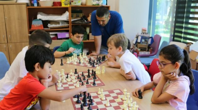 Sakarya'da miniklerin satranç heyecanı
