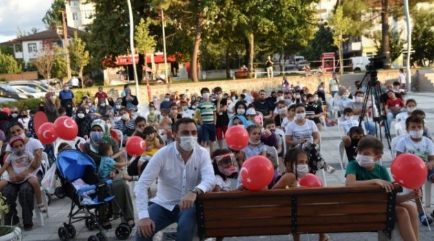 Şanslı çocuklara şenlik programları
