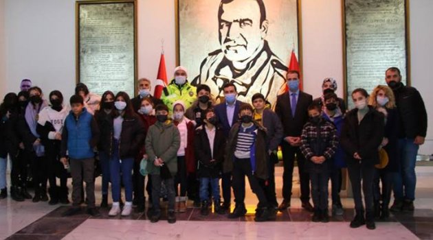 Fethi Sekin Külliyesinin ilk misafirleri çocuklar oldu