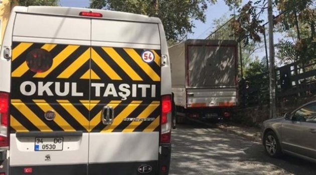 Serviste Yine Çocuk Unuttular!