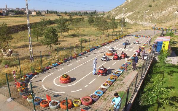 Sevgi Evi Çocuklarına Eğlenceli Trafik Eğitimi