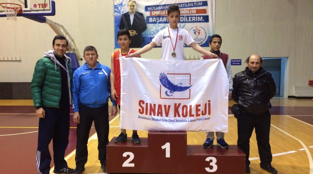 Sınav Koleji Okul Sporlarında 3 Şampiyonluk Kazandı