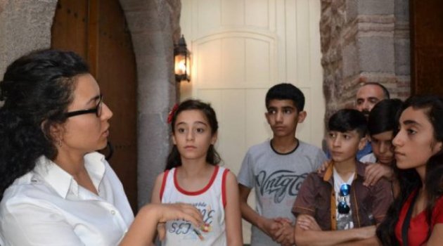 Surlu çocuklar tarih yolculuğuna çıktı