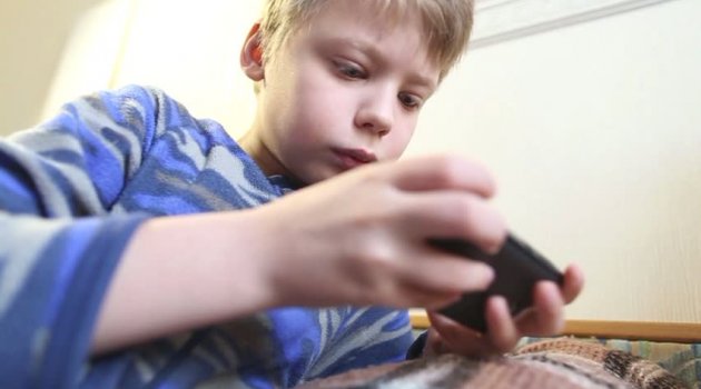 Tamamen Çocuklar İçin Tasarlanan Telefon: PhoneKid