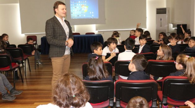 TED Bursa Koleji öğrencileri yazar Ömür Kurt'la buluştu