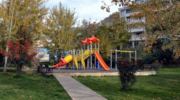 Tunceli'de Çocuklar Parklarla Sevindi