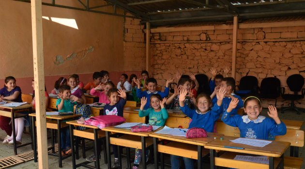 UEDAŞ, Orhaneli Akalan Köyü'ne Kütüphane Kuruyor
