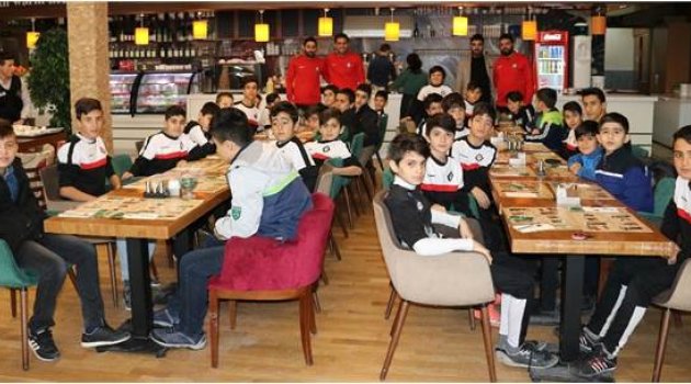 Van Altay Futbol Okulu İlk Meyvelerini Verdi