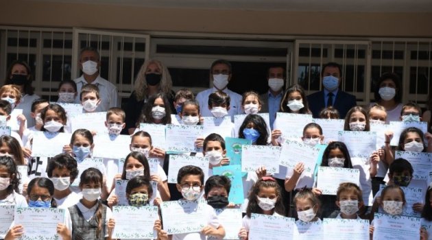 Yazdıkları hikayeyi kitaba döktüler
