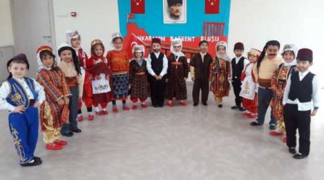 Yenimahalleli Minikler Ankara'nın Başkent Oluşunu Kutladı