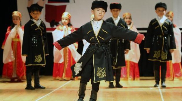 Yenimahalle'li Minikler Tubil'le Dans Öğreniyor